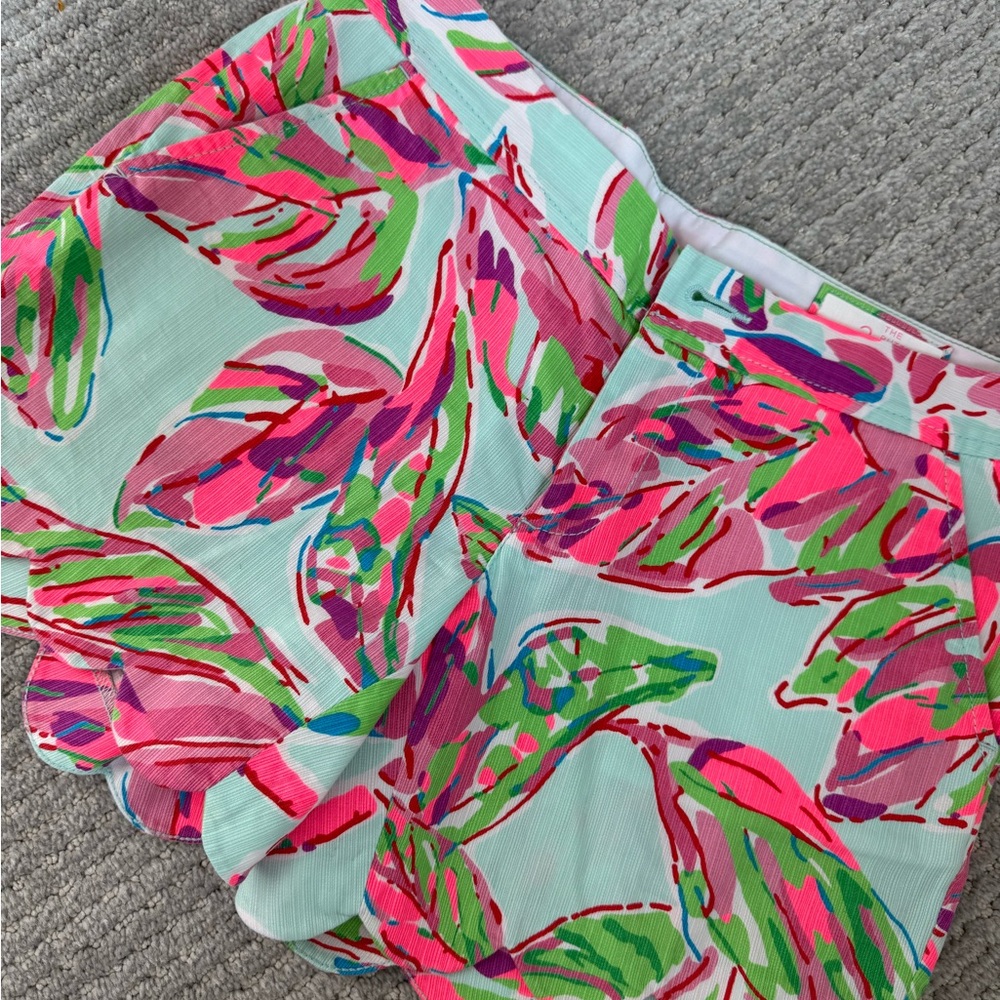 Lilly Pulitzer Vibrant Leaf Print Shorts
